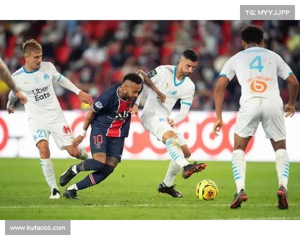 法甲积分榜争夺激烈 欧战资格悬念引发焦点对决 法甲积分榜争夺激烈 欧战资格悬念引发焦点对决